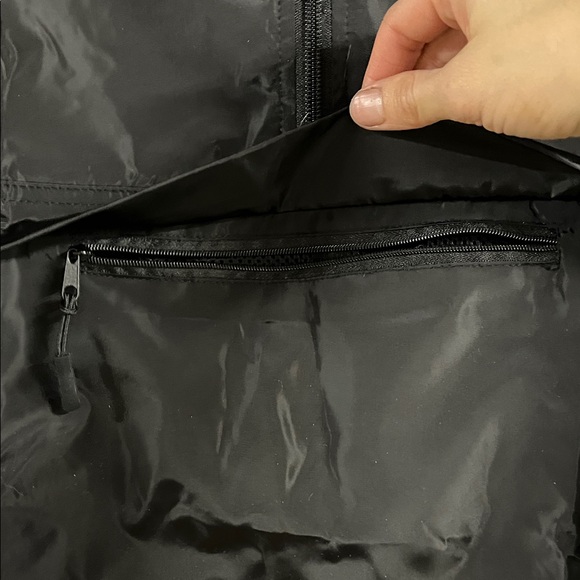 NWT Women’s Black Hooded Windbreaker Jacket - Picture 6 of 8